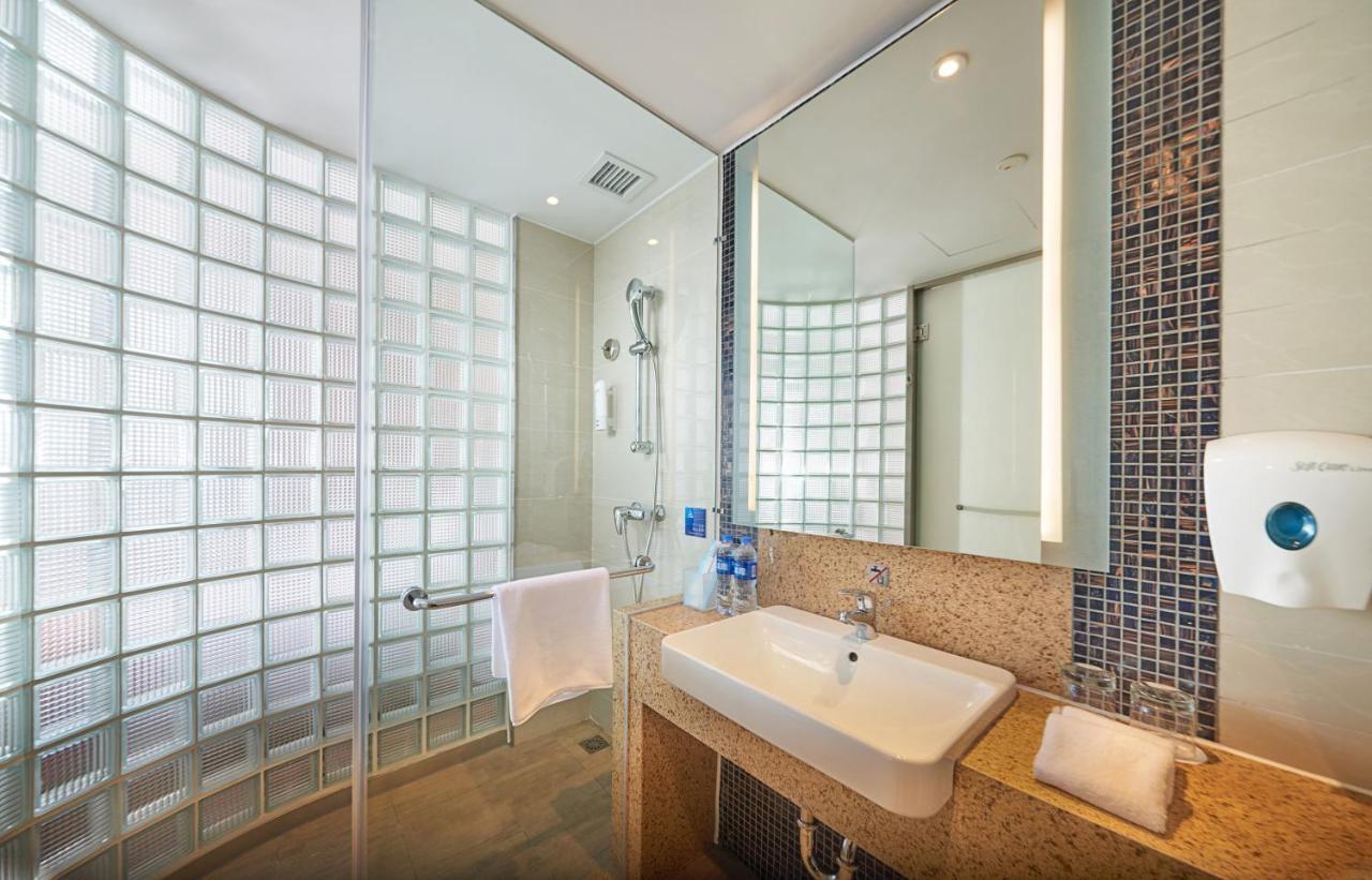 Holiday Inn Express Shanghai Jiading Industry Park By Ihg Exteriör bild