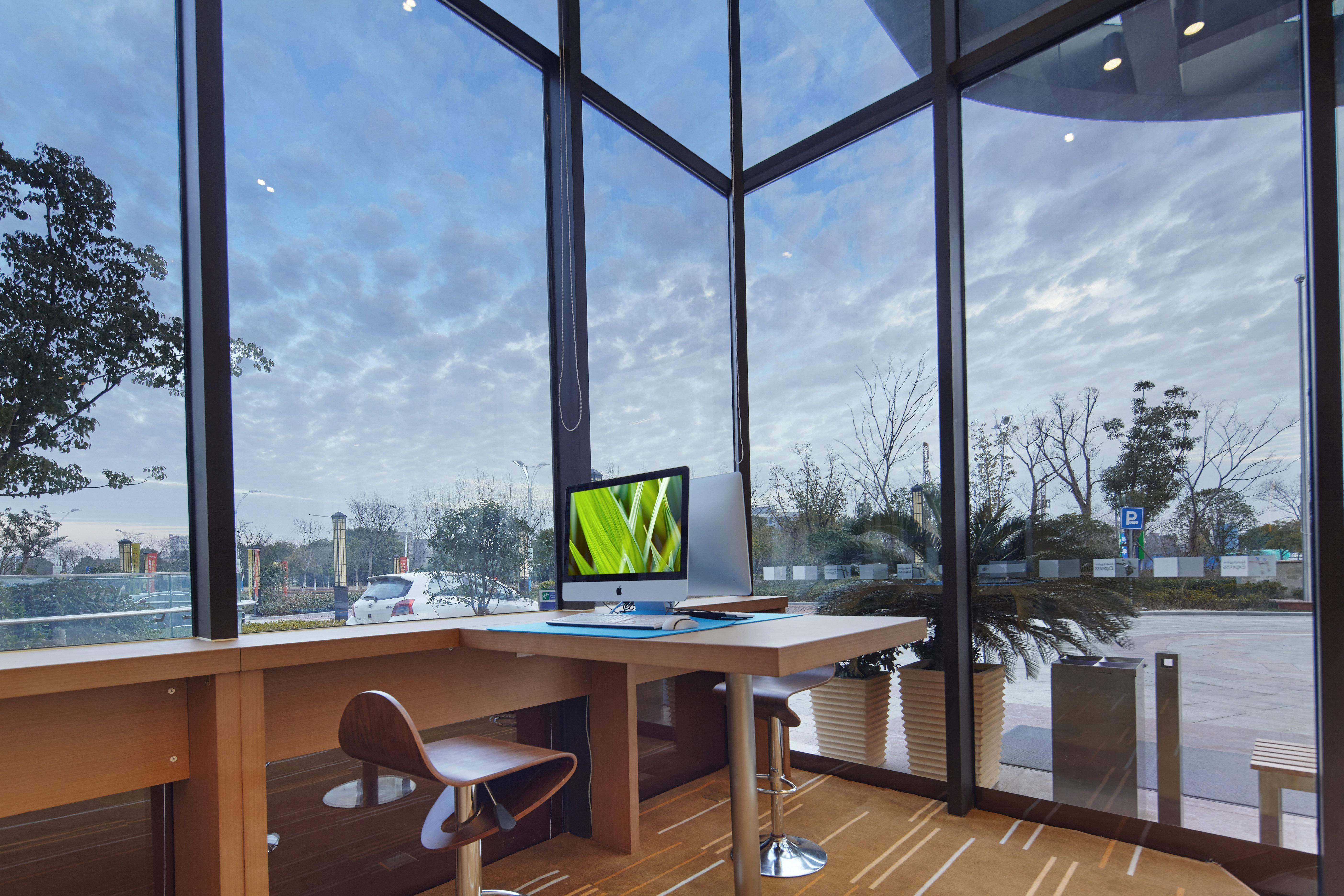 Holiday Inn Express Shanghai Jiading Industry Park By Ihg Exteriör bild