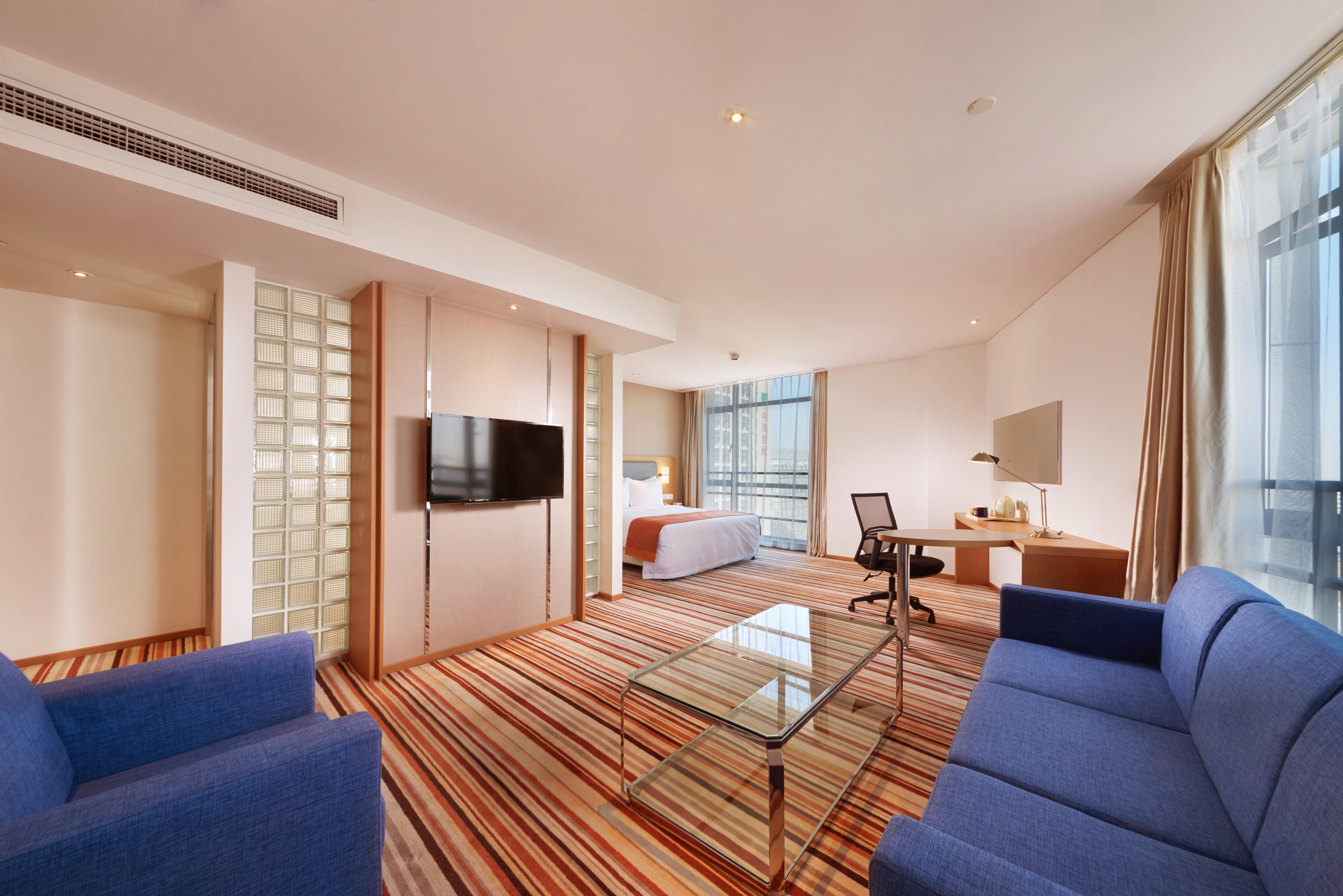 Holiday Inn Express Shanghai Jiading Industry Park By Ihg Exteriör bild