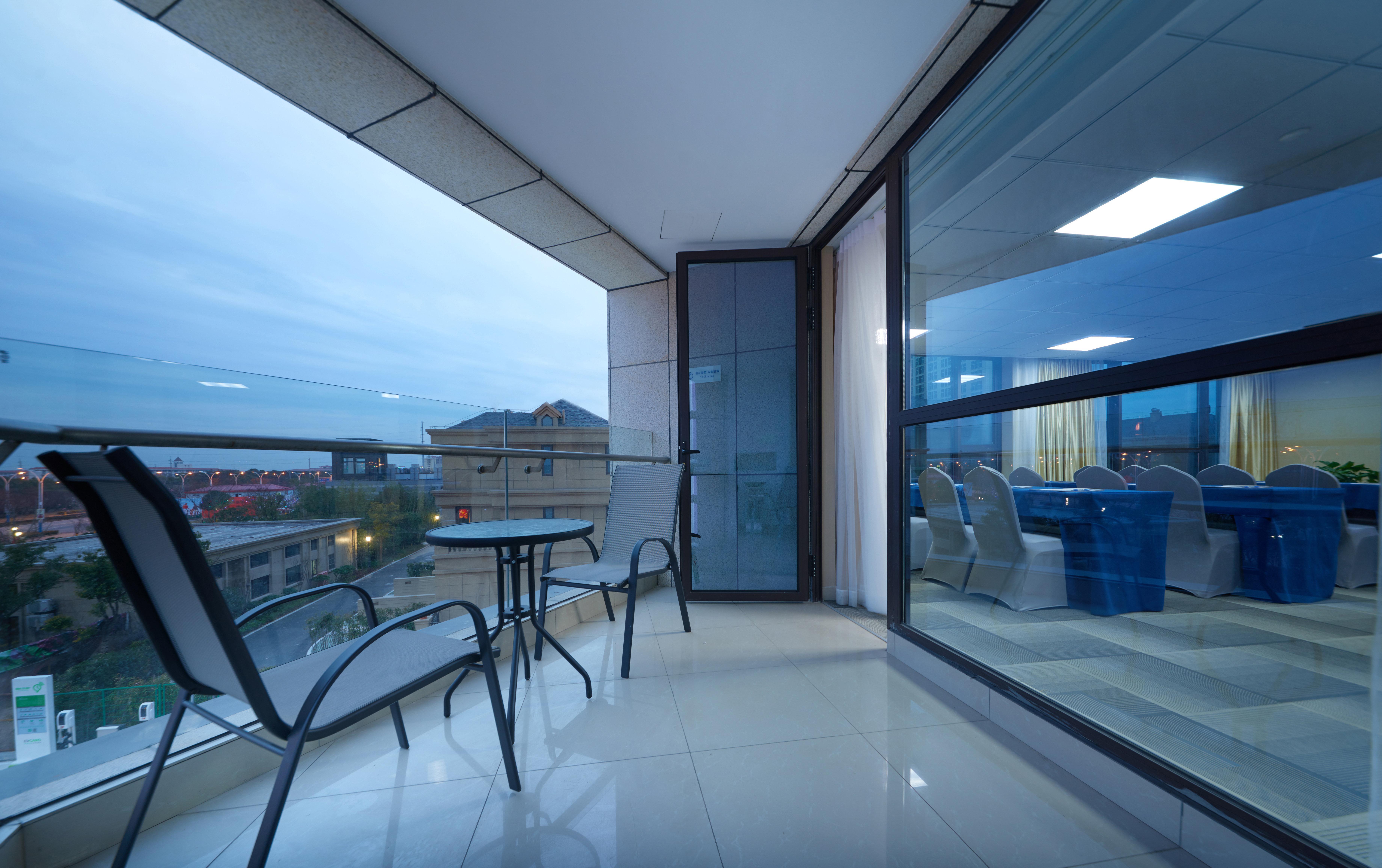 Holiday Inn Express Shanghai Jiading Industry Park By Ihg Exteriör bild