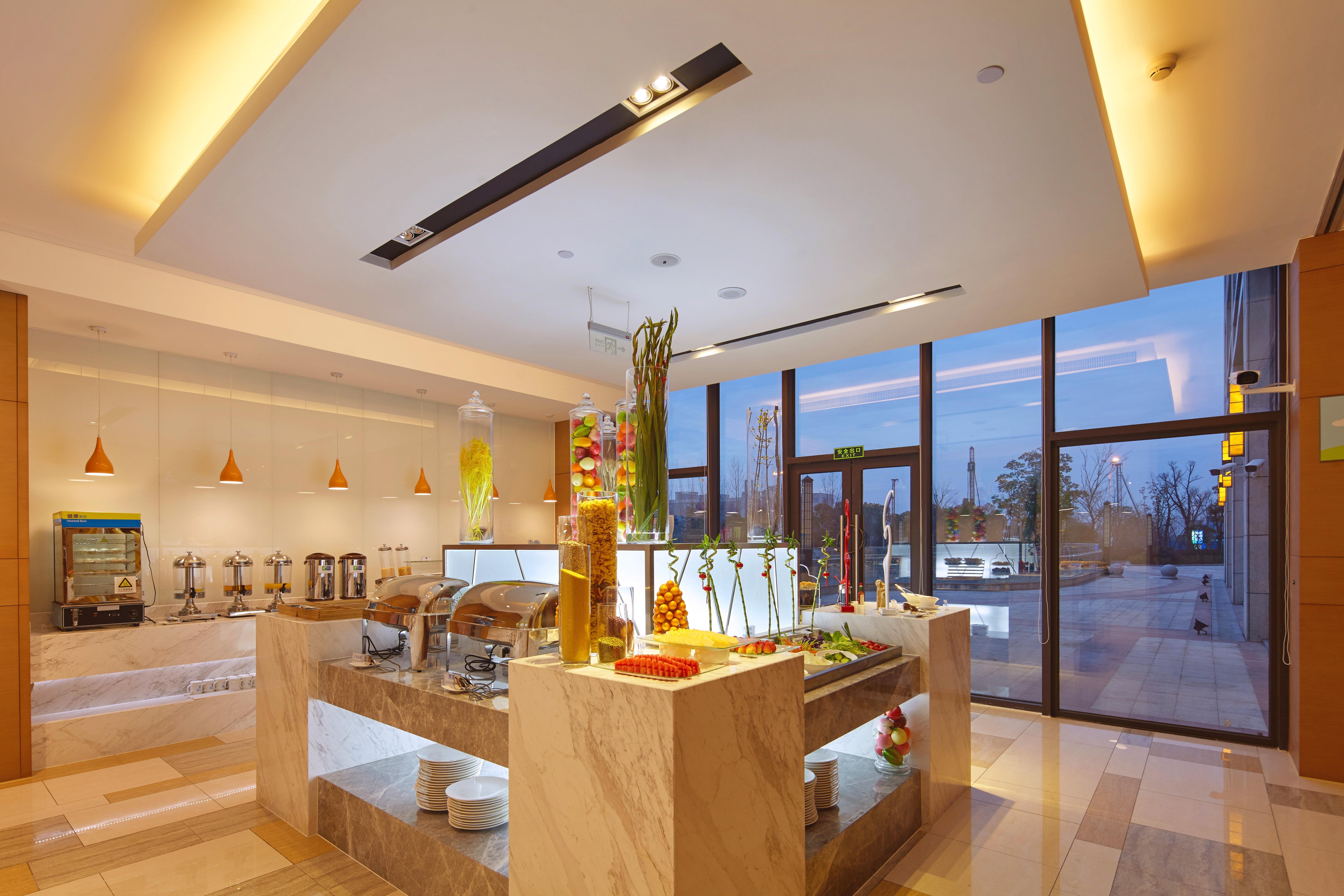 Holiday Inn Express Shanghai Jiading Industry Park By Ihg Exteriör bild