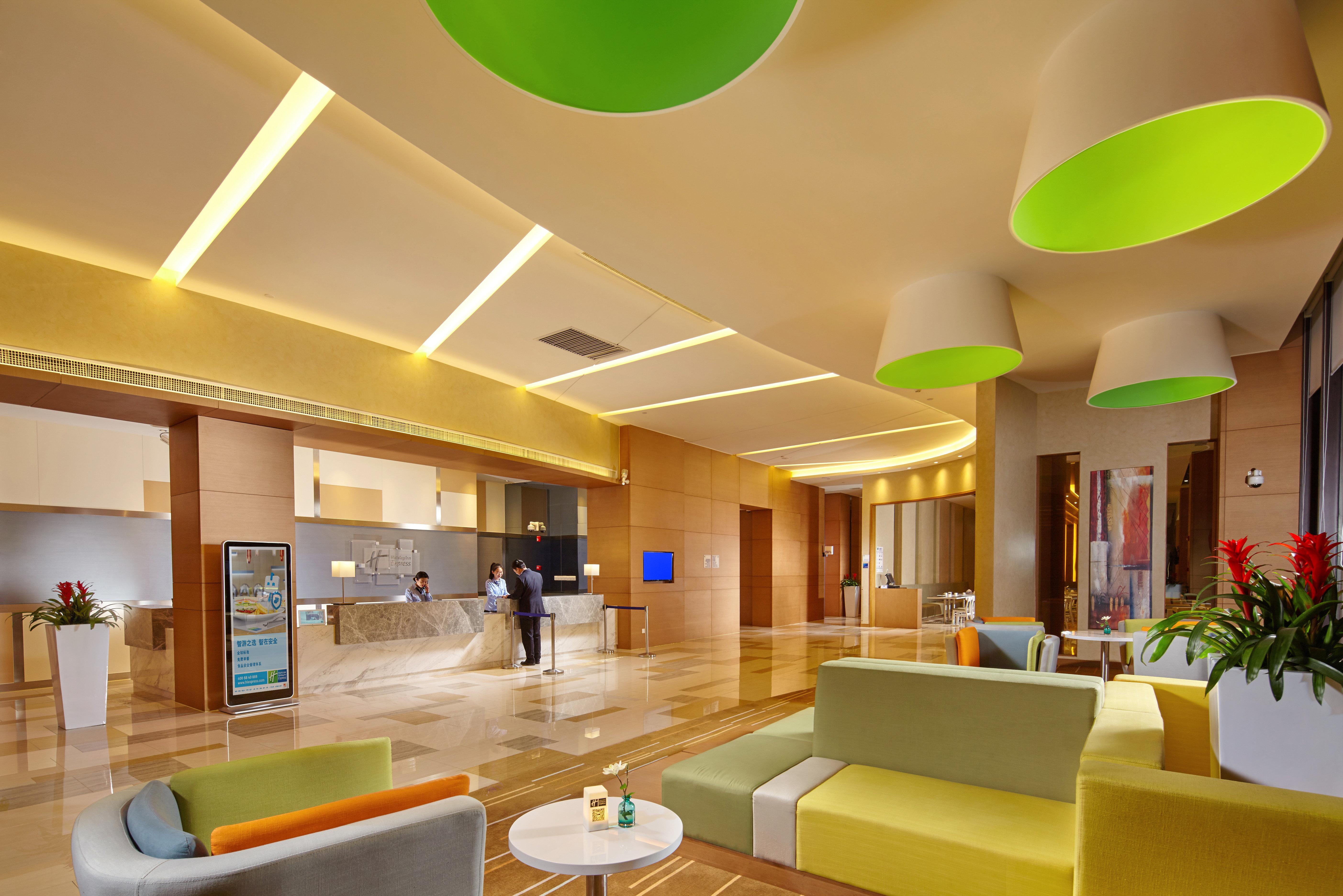 Holiday Inn Express Shanghai Jiading Industry Park By Ihg Exteriör bild