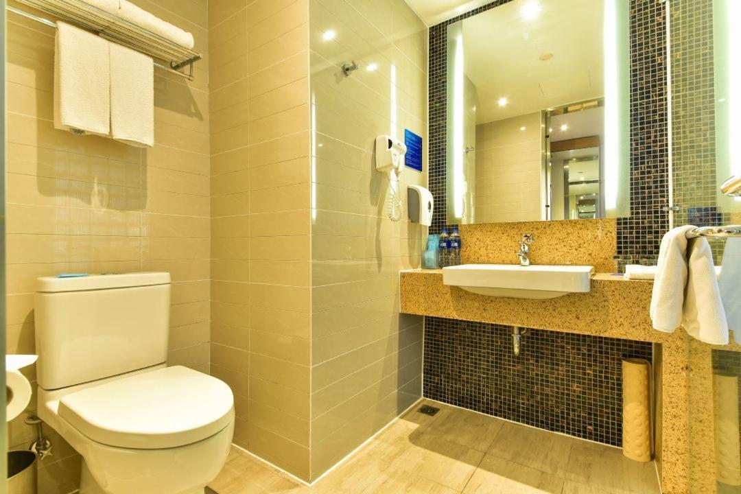 Holiday Inn Express Shanghai Jiading Industry Park By Ihg Exteriör bild